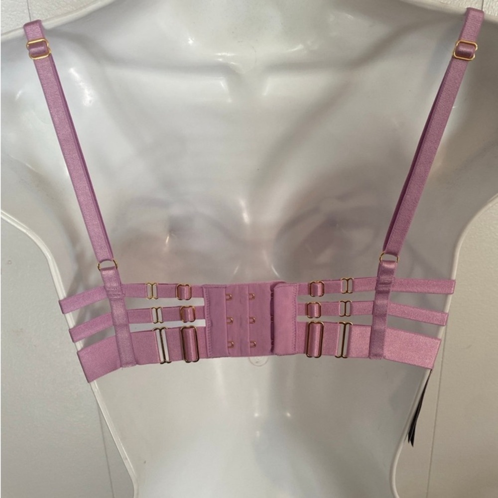 Victoria’s Secret Strappy Open Cup Demi Bra NWT size 32C - Picture 5 of 7